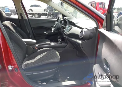 2021 Nissan Kicks Sv Xtronic Cvt z USA, uszkodzony, nr VIN 3N1CP5CV1ML473334